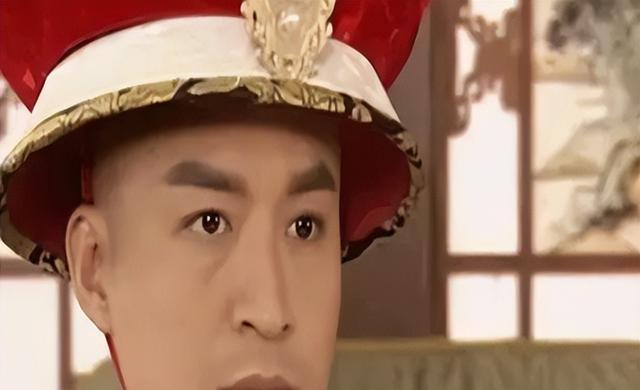 2006年，北京挖出龙袍干尸，留明朝发髻却穿大清龙袍，他是谁？