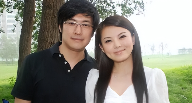 李湘也没想到，11年前让她怀二胎的人，如今竟成为她的“救赎”