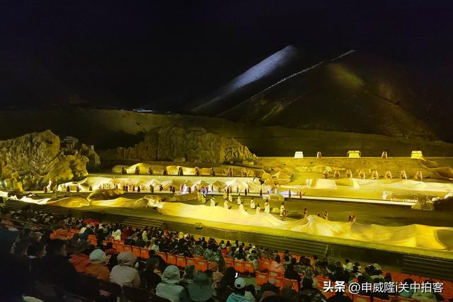 拉萨市：观看《文成公主》大型实景剧