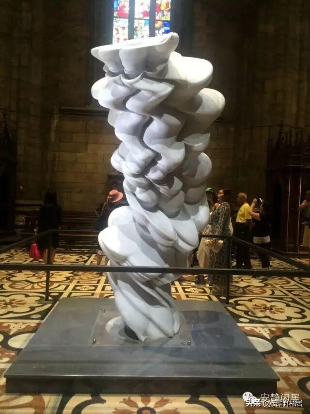 在时间的流逝里，在淡去的记忆中，总有一些模糊的东西清晰起来