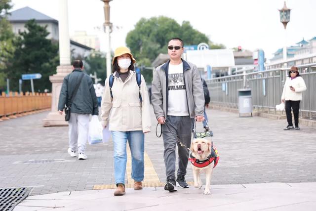 多维感知中轴线 视障朋友 “触摸” 北京历史温度