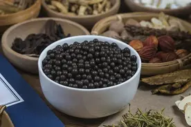 肝上有囊肿？2个穴位配上1款中成药，或可帮助消除！图片