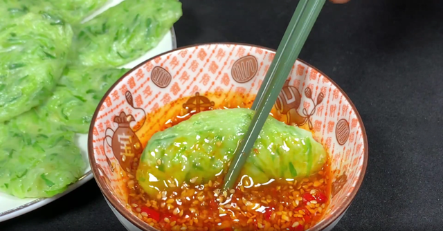 冬天遇见它使劲吃，生吃利水消肿，熟吃化痰止咳	，错过可惜了