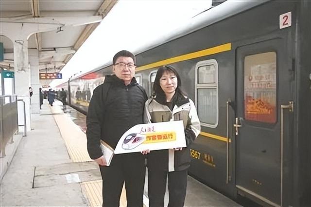 赴一程山河远阔 绘一卷烟火中国