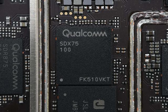 高达1999元售价是怎样的用料做过水准？中兴U60 Pro 5G随身WiFi拆解