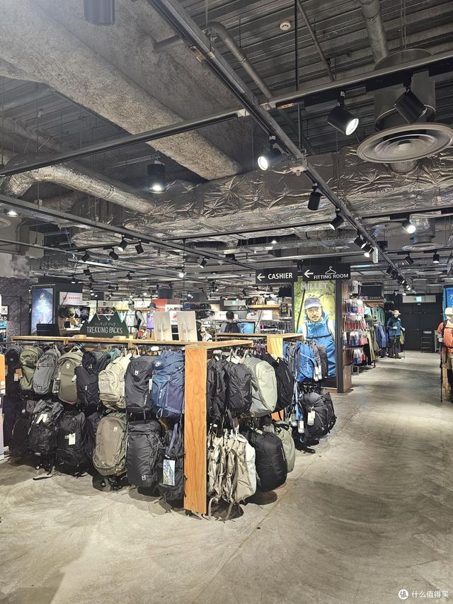 来名古屋必须逛的四家户外品牌集合店，货倍儿全/折扣大/全免税！