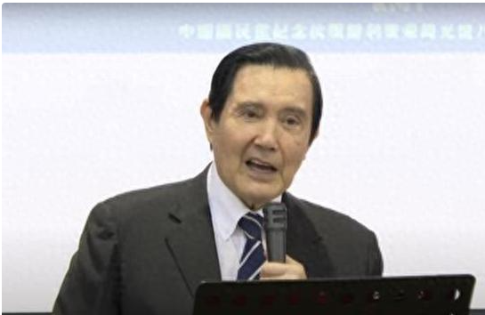 台胞参加九三阅兵，前脚刚落地北京，马上就送给赖清德一句话