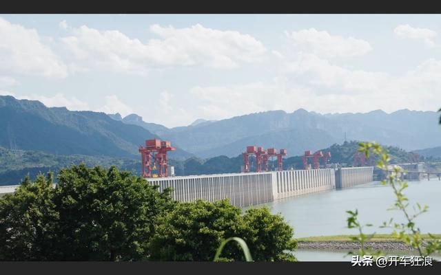 公交船游三峡，最有烟火气的游玩攻略