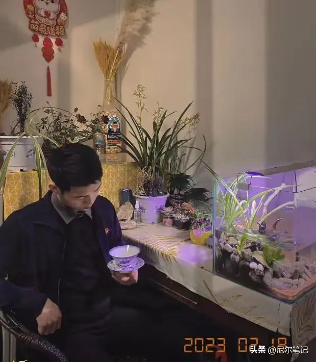河南拆二代凌晨自杀!年仅26岁,家中三代单传,死于双向情感障碍