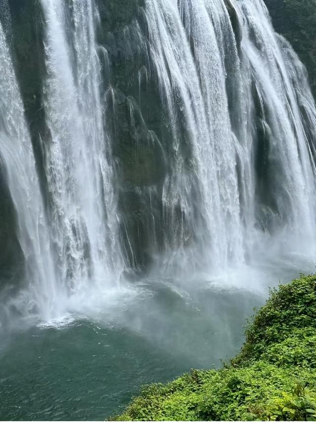 爬山人的旅行终点，是有126万座山的贵州？