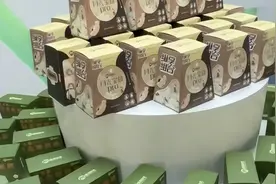 网红卫生巾绵绵的羊被曝质量问题，平台粉丝量超苏菲和护舒宝图片