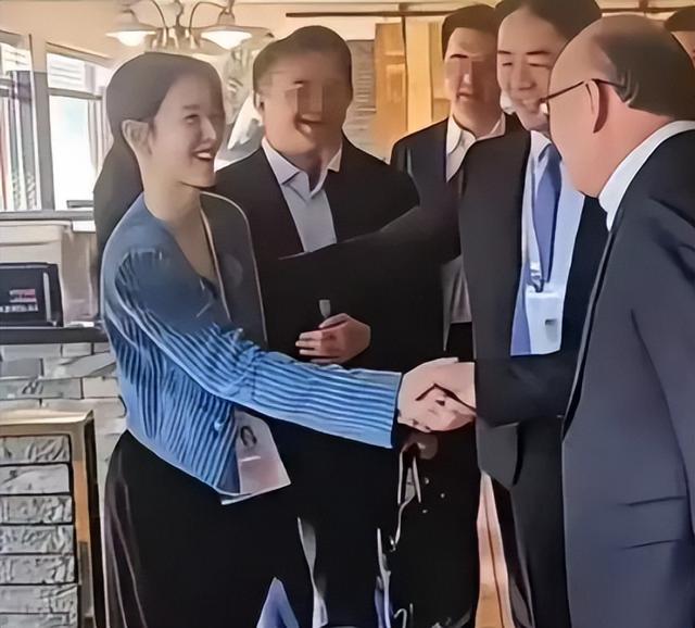 婚变风波48小时后，刘强东不再沉默，坦言“在老婆面前没了自信”