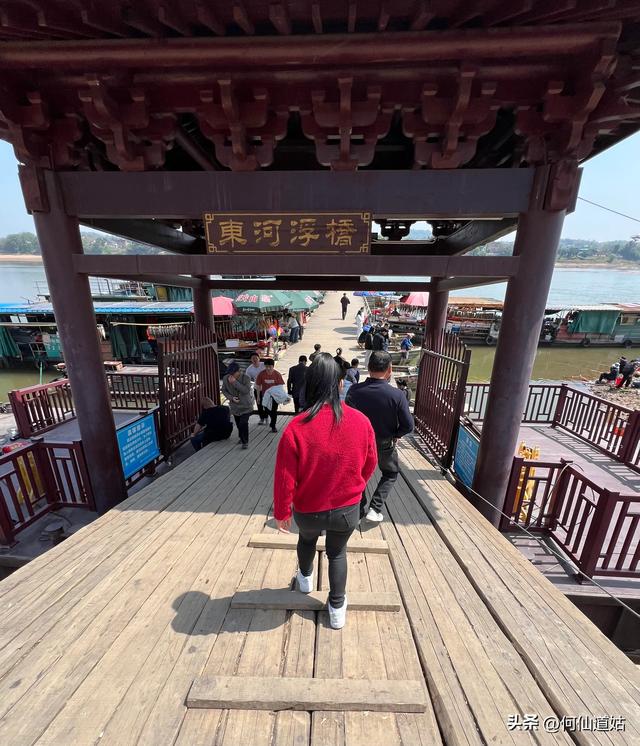 赣州建春门浮桥，江西一绝，属于国宝