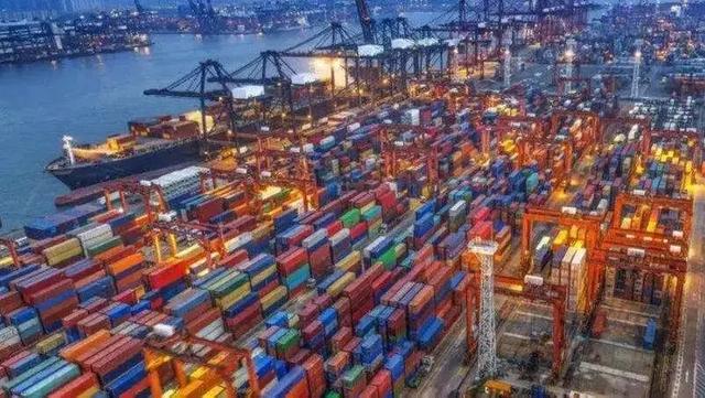 俄乌冲突打到现在，特朗普才发现：还是中国真高明，美国却学不来
