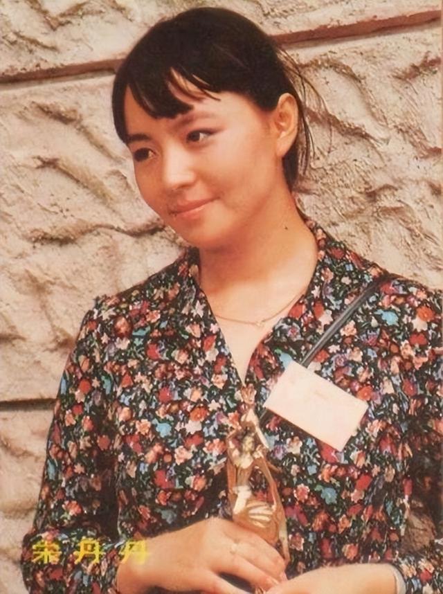 身价过百亿，坐拥北京一条街，出门私人飞机，京圈富婆都有谁？