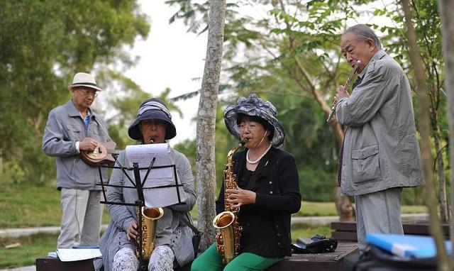 三亚凭啥成东北人第二故乡？30年前一场南下，永久改写三亚基因