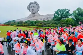 长沙马拉松备战：穿过人山人海 跑在烟火气里 当我跑步时我在想什么图片