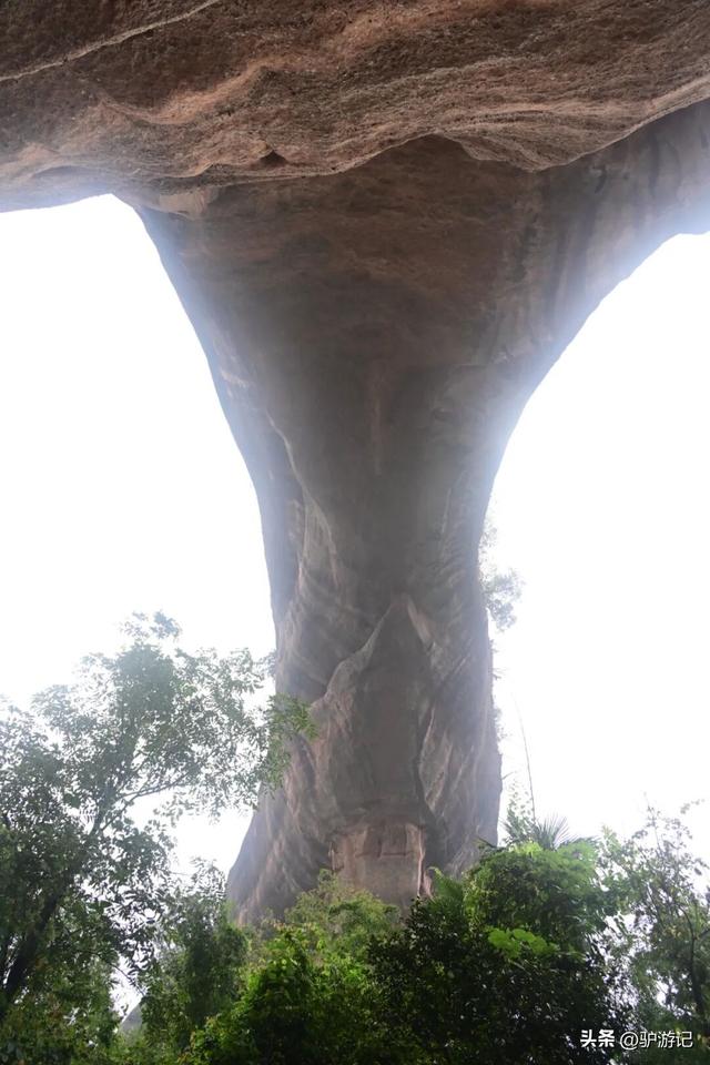 郴州的“坦”，丹霞洞穴中的独特景观，刷新你的认知！