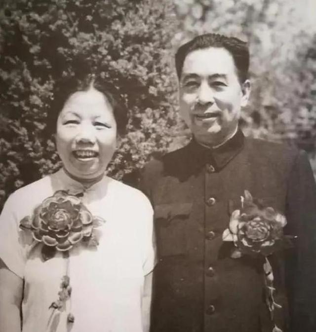 14年，李鹏坦白与周总理的真实关系：别人说我是他的养子，不正确