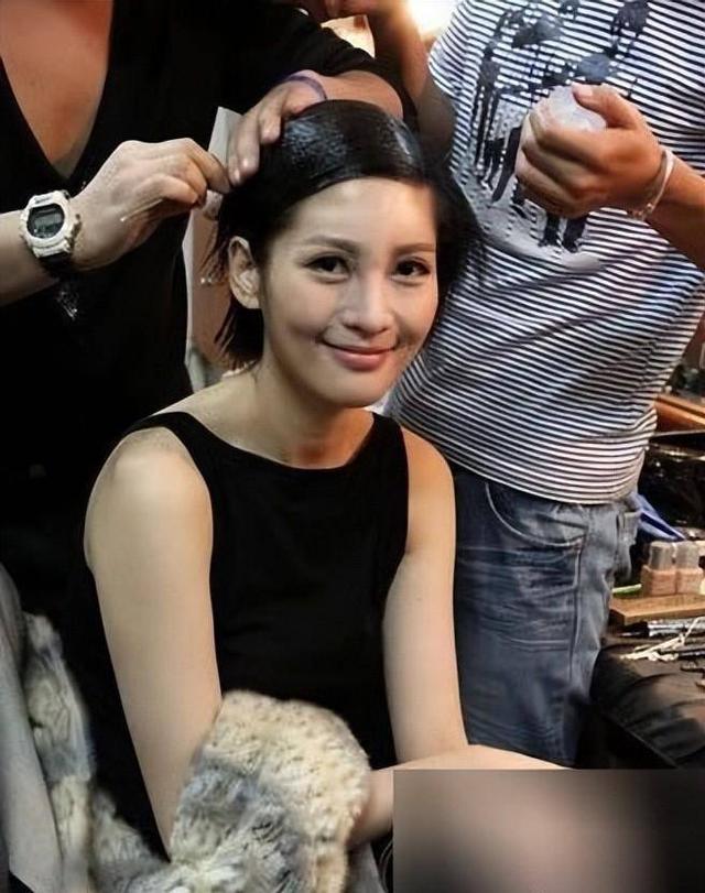 她私生活有多混乱？和冯小刚夜宿8小时，陈红老公为其花1000万！