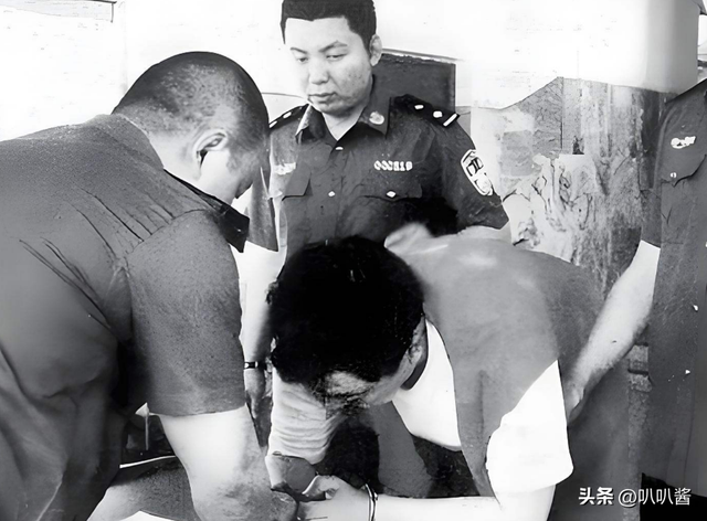 中国首位被注射死刑亿万富翁，临死前挣扎：我捐495亿，饶我一命