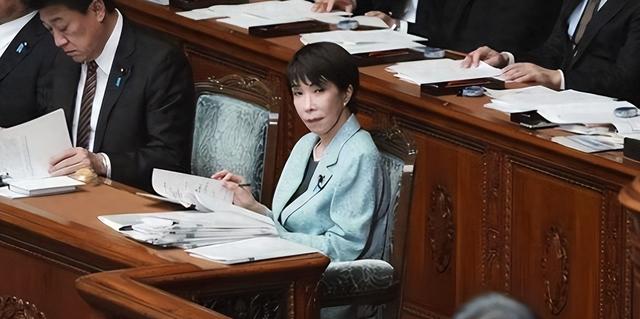 硬扛38天后，日本收到中国第一道制裁令，高市的结局也早已注定？