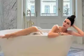 性感超模Jenna Jenovich：东欧风情，全球焦点，你的时尚新宠儿！图片