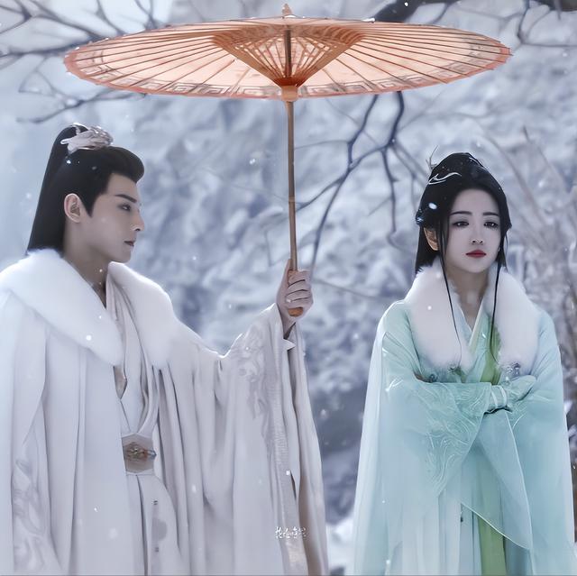 拦腰抱、湿身吻，《暗河传》2搭的他俩，贡献了全剧最大尺度