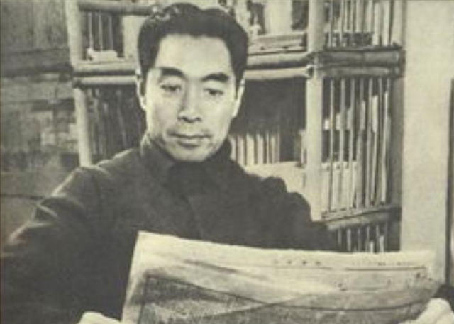 大授衔结束后，有人迟迟不肯走，周总理询问原因，对方称没被授衔