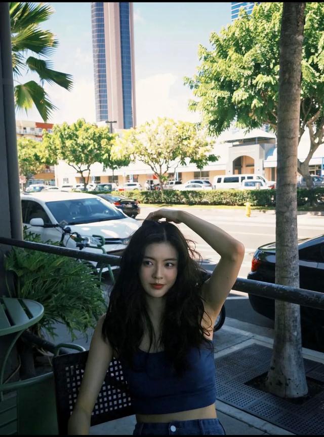 好漂亮的小姐姐，真是便宜李光洙这小子了！