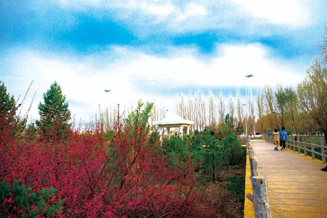 雕琢“精致小城” 擘画转型提质新图景——霍林郭勒市以城市更新打造宜居宜业宜游现代化新城