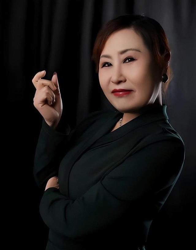 封杀四年，49岁赵薇突传消息，因胃癌去世传闻5个月前就真相大白