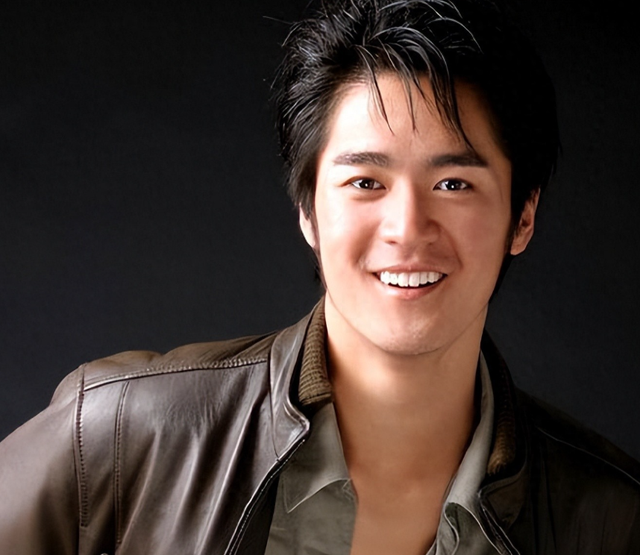 他28岁跳楼身亡，离开前顶楼徘徊3小时	，留17字感人遗言告别人间