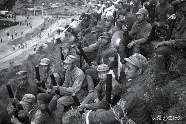 1995年，在北京蜗居13年的吴德病逝，留下三行遗嘱令人落泪