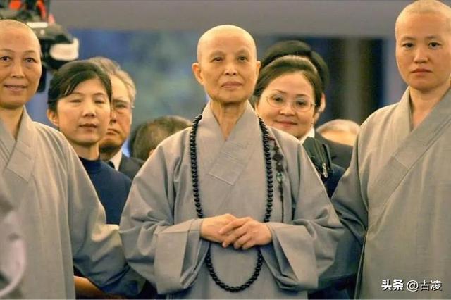 多名情妇，被爆出的释永信，才知道她的坚守与慈悲有多让人景仰