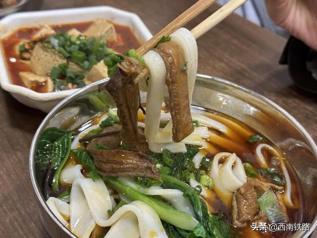 日均开行57趟列车，高铁直达的“康养圣地”