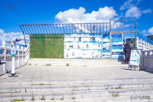 沙力旅游服务驿站曾是很完美的观景平台,可惜目前已经略显破败