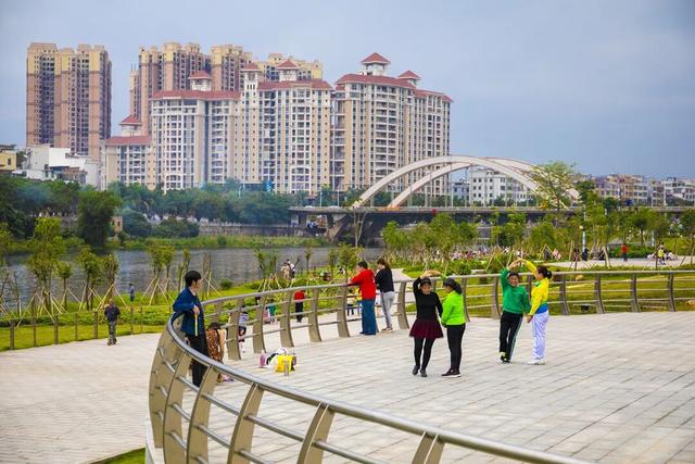 江滨公园，罗定人的松弛地