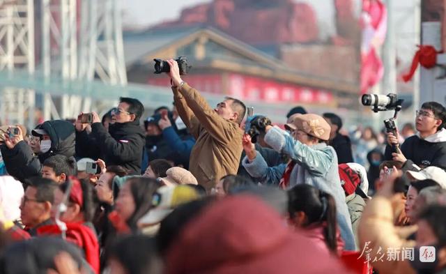 这场演出，精彩！