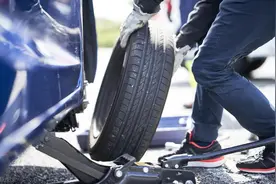 一直不换轮胎会不会发生爆胎？很多人不知道，老司机来告诉你答案图片