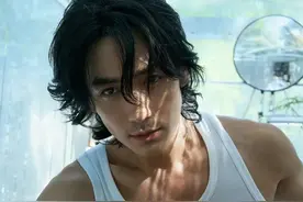 男星别乱留长发！将肖战鹿晗朱一龙放一起，差距一目了然图片