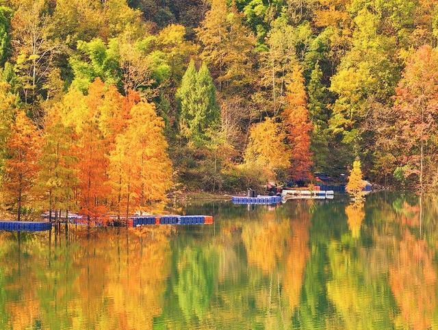 四川广元：湖光山色入画来