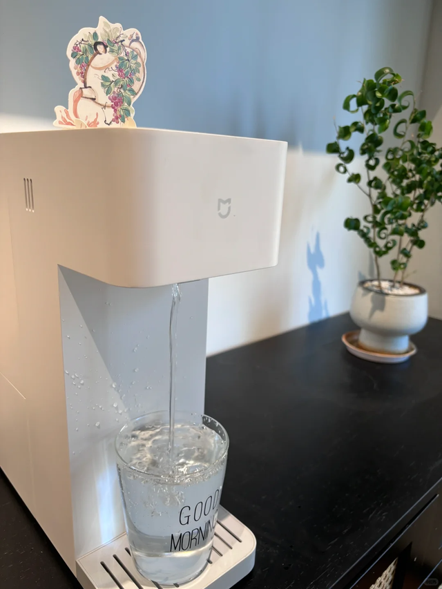 当我把家里的桶装水换成净水器，才发现二者区别太大了！建议看看