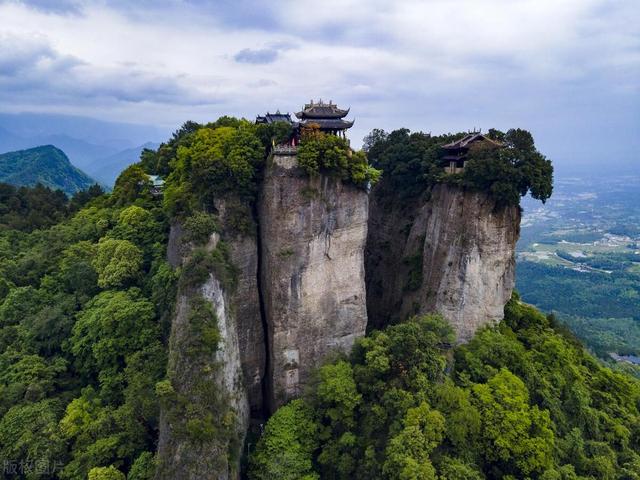 李白故里，肥肠之乡，这座川北小城真的被低估了