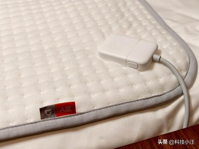 双温区可水洗，还支持除螨除湿，米家新款电热毯开箱体验
