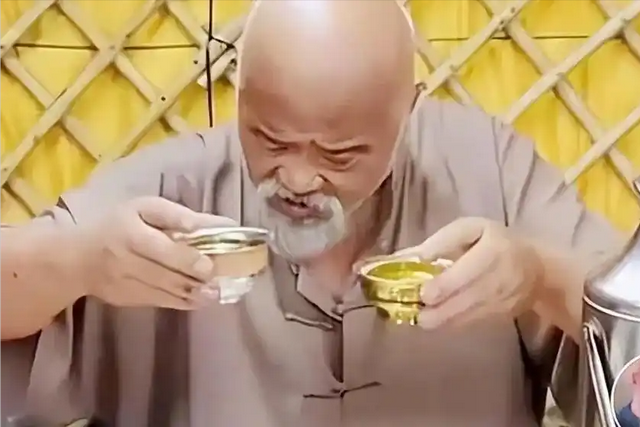 70岁的李琦：曾每天2包烟，顿顿8两酒，跟去世前的杨少华如出一辙