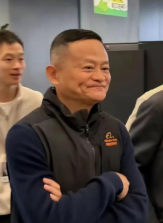 马化腾没想到，和马云“较量”了十多年，如今竟还是被他捷足先登