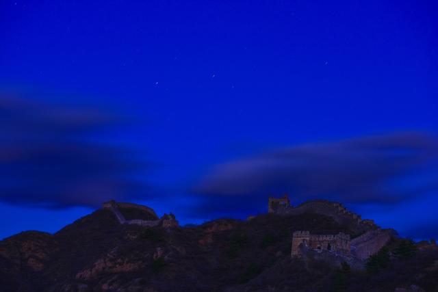 夜幕下的金山岭长城！