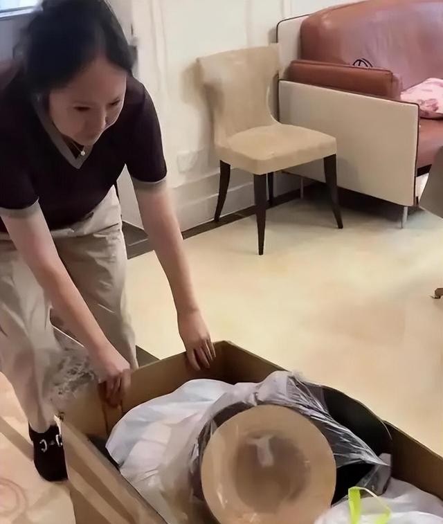 李亚鹏离婚背后，看懂海哈金喜的3个伏笔，才明白婚离得有多及时