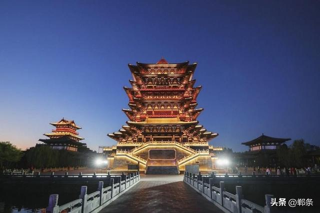 夜邯郸：千年古韵入星河，璀璨夜色醉人间